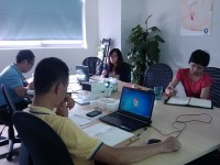 2012年9月6日環(huán)氧事業(yè)部部長楊蕾在上?；坌逻M行產(chǎn)品知識培訓(xùn)